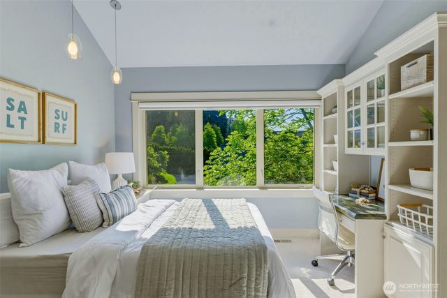 8014 Warren Drive NW, Gig Harbor, WA 98335