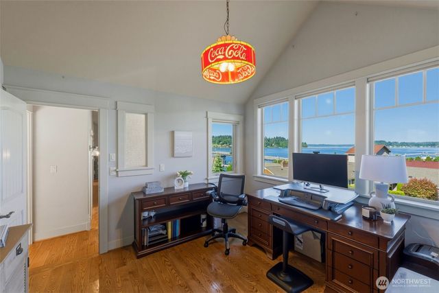8014 Warren Drive NW, Gig Harbor, WA 98335