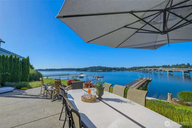 8014 Warren Drive NW, Gig Harbor, WA 98335