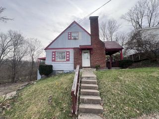 3162 Sunshine Avenue, Cincinnati, OH 45211
