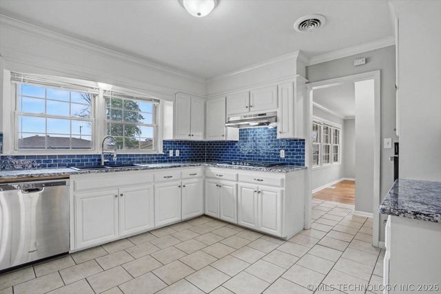 4664 S Winston Avenue, Tulsa, OK 74135