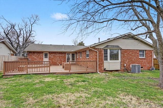 4664 S Winston Avenue, Tulsa, OK 74135