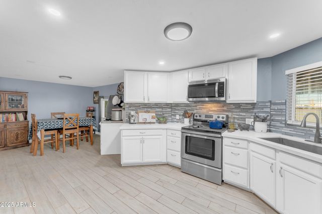 11689 S 220th Lane, Buckeye, AZ 85326