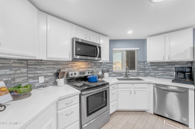 11689 S 220th Lane, Buckeye, AZ 85326