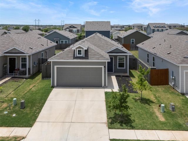 308 Sunfish LN, Bastrop, TX 78602