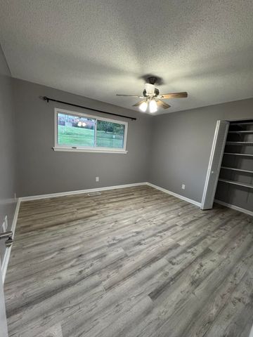 1329 Cloverdale Drive, Hixson, TN 37343