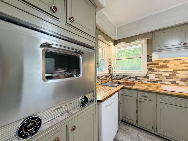 1329 Cloverdale Drive, Hixson, TN 37343
