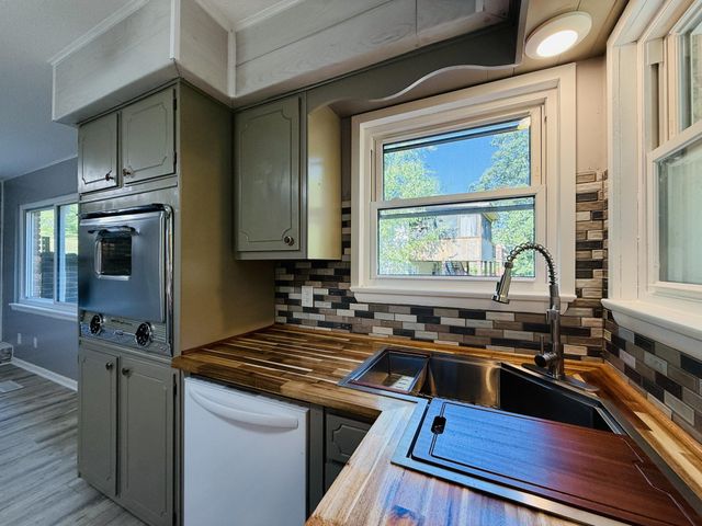 1329 Cloverdale Drive, Hixson, TN 37343