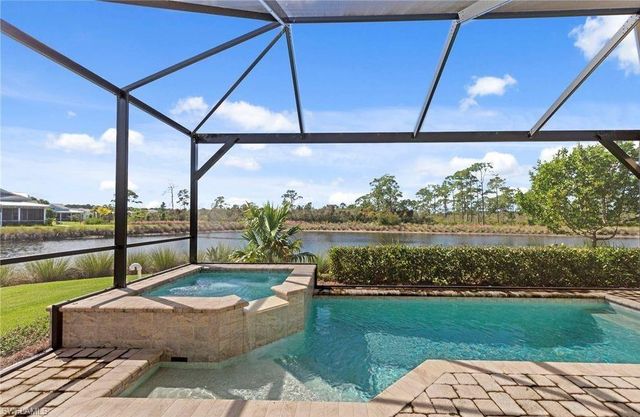 6933 Saona CT, Naples, FL 34113