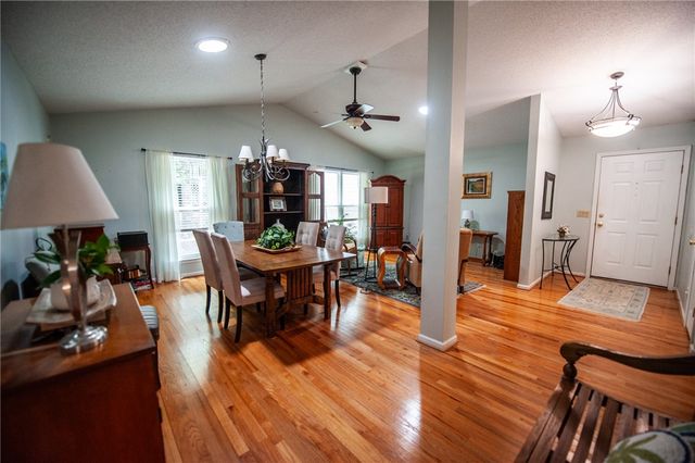 1303 S Arrowhead Drive, Westminster, SC 29693
