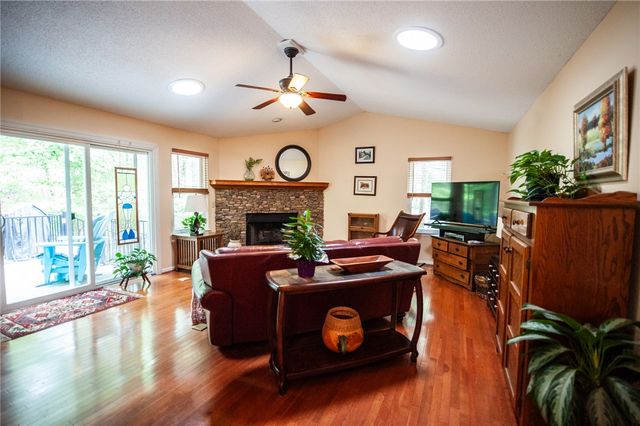 1303 S Arrowhead Drive, Westminster, SC 29693