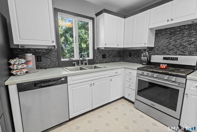 23 Dogwood Drive, Shelton, CT 06484