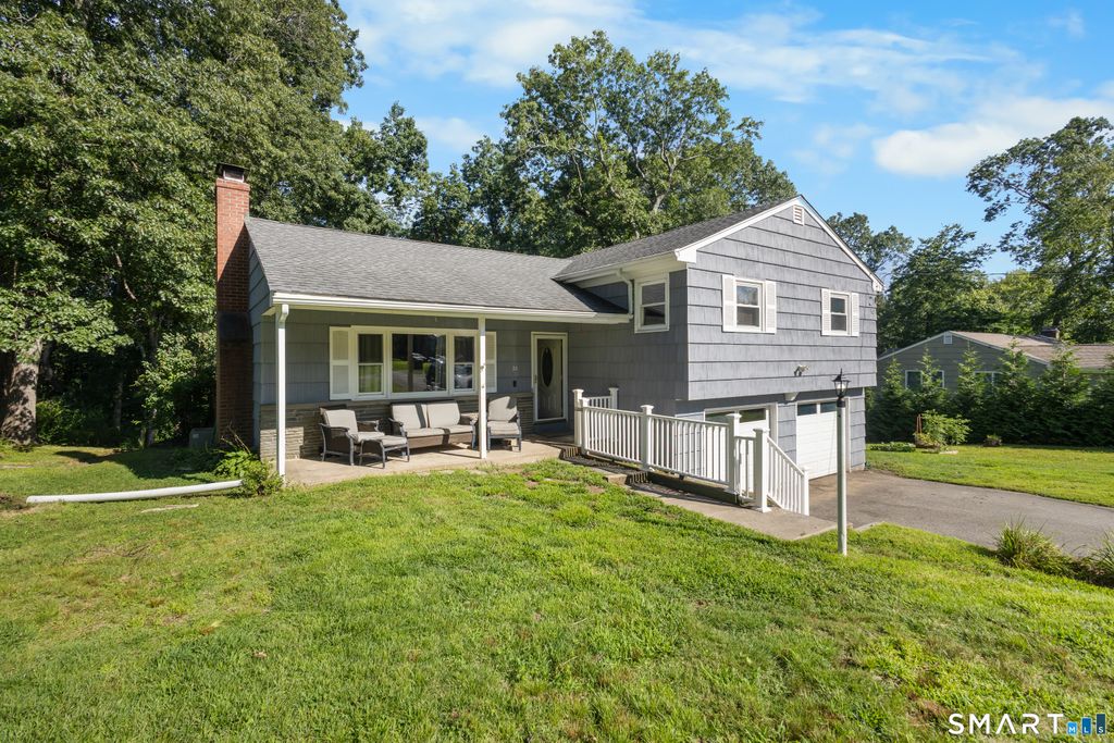 23 Dogwood Drive, Shelton, CT 06484