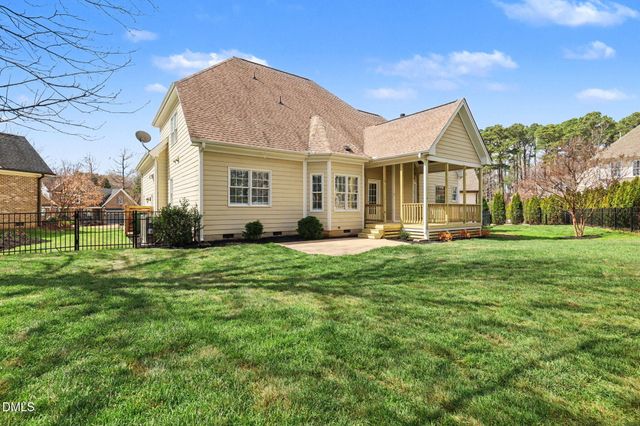1819 Glacier Court, Fuquay Varina, NC 27526