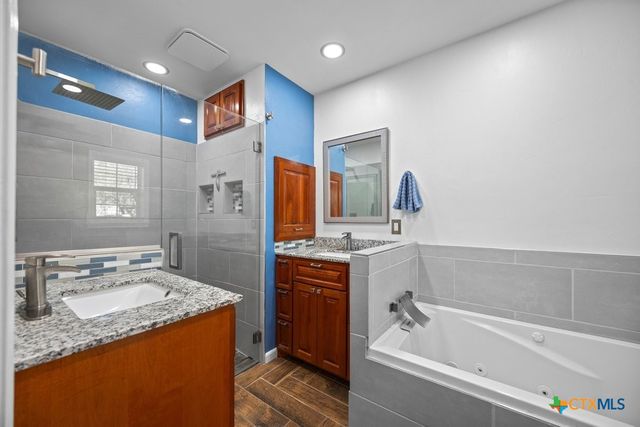 312 Gerald Drive, Blanco, TX 78606