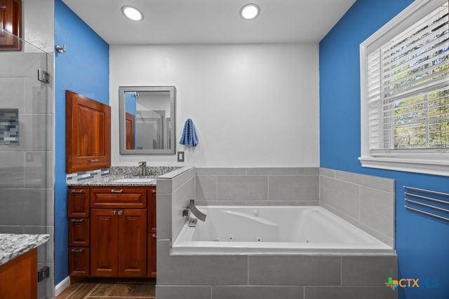 312 Gerald Drive, Blanco, TX 78606