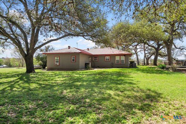 312 Gerald Drive, Blanco, TX 78606