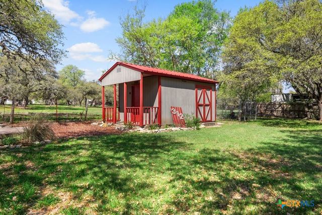 312 Gerald Drive, Blanco, TX 78606