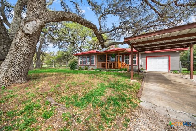 312 Gerald Drive, Blanco, TX 78606