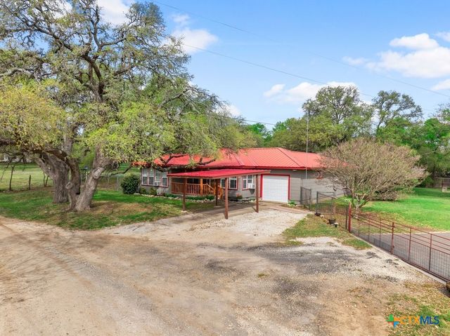 312 Gerald Drive, Blanco, TX 78606