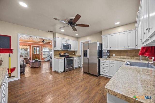 312 Gerald Drive, Blanco, TX 78606