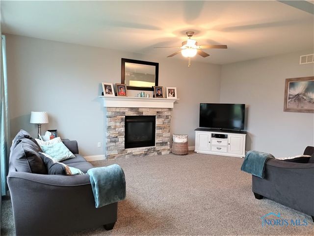 14934 Stonebridge Lane, Perrysburg, OH 43551