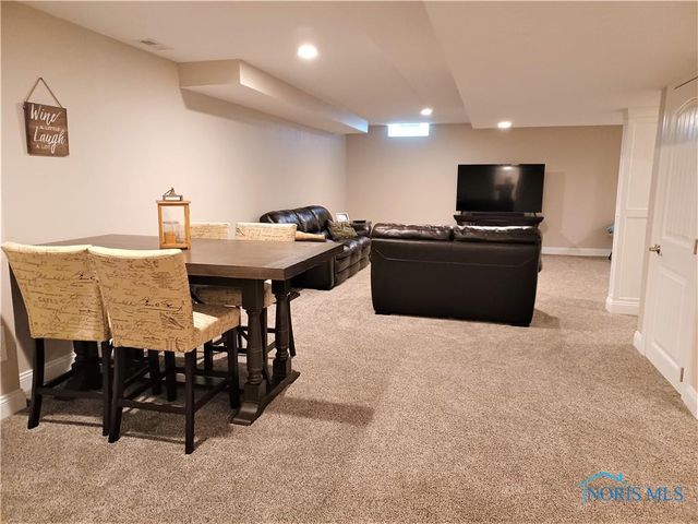 14934 Stonebridge Lane, Perrysburg, OH 43551