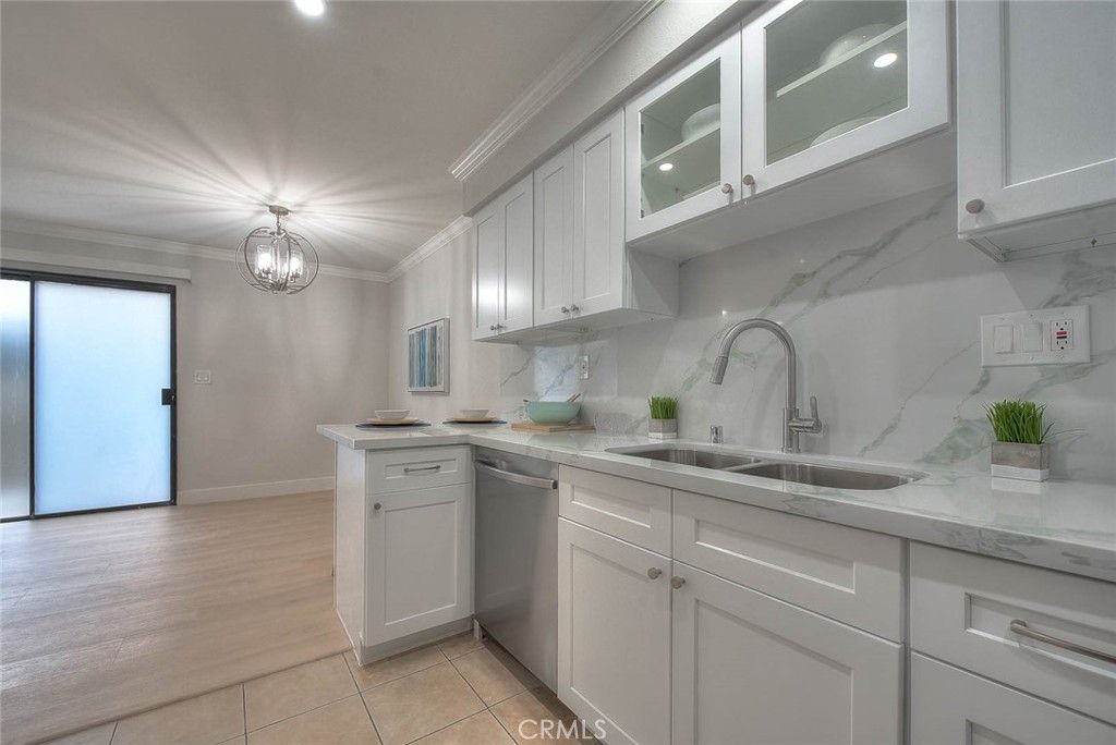 Image 14 of property listing at 209 S Chandler Avenue B, Monterey Park, CA 91754