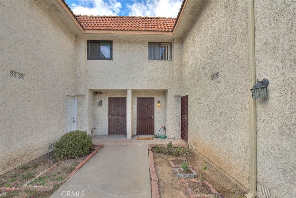 Image 3 of property listing at 209 S Chandler Avenue B, Monterey Park, CA 91754