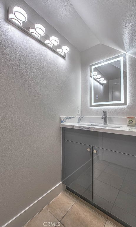 Image 5 of property listing at 209 S Chandler Avenue B, Monterey Park, CA 91754