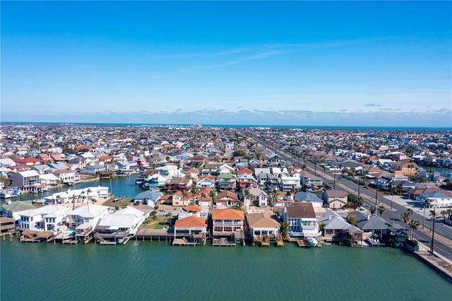 15229 Isabella Ct, Corpus Christi, TX 78418