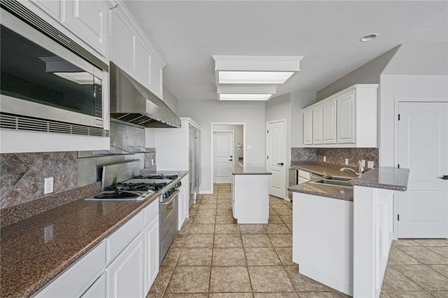 15229 Isabella Ct, Corpus Christi, TX 78418