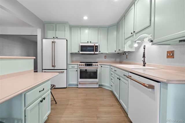 7154 S Pennsylvania Street, Littleton, CO 80122
