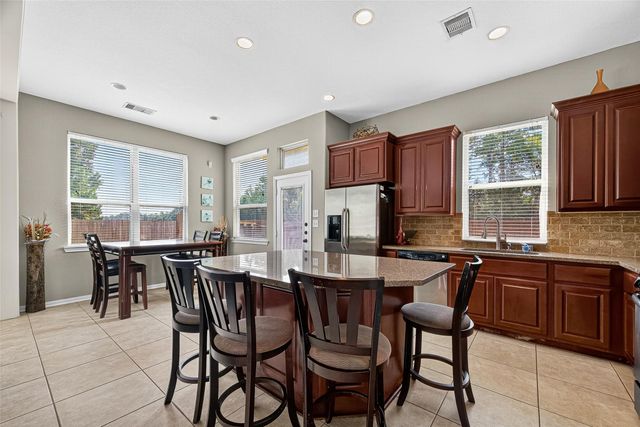 110 Cheswood Manor Drive, The Woodlands, TX 77382