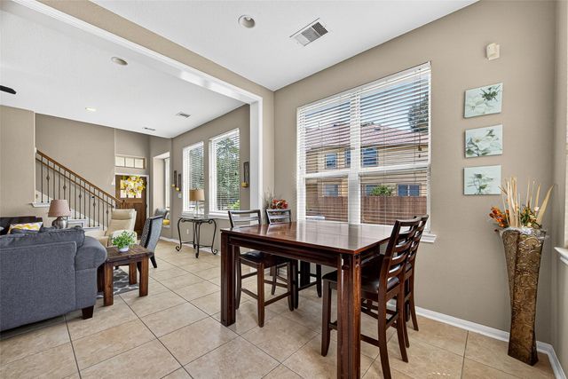 110 Cheswood Manor Drive, The Woodlands, TX 77382