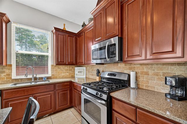 110 Cheswood Manor Drive, The Woodlands, TX 77382