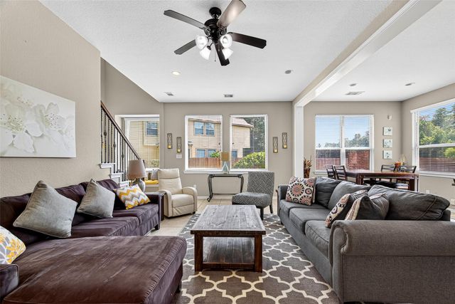 110 Cheswood Manor Drive, The Woodlands, TX 77382