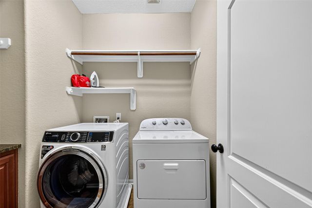 110 Cheswood Manor Drive, The Woodlands, TX 77382