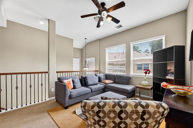 110 Cheswood Manor Drive, The Woodlands, TX 77382