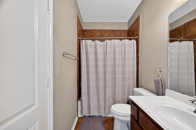 110 Cheswood Manor Drive, The Woodlands, TX 77382