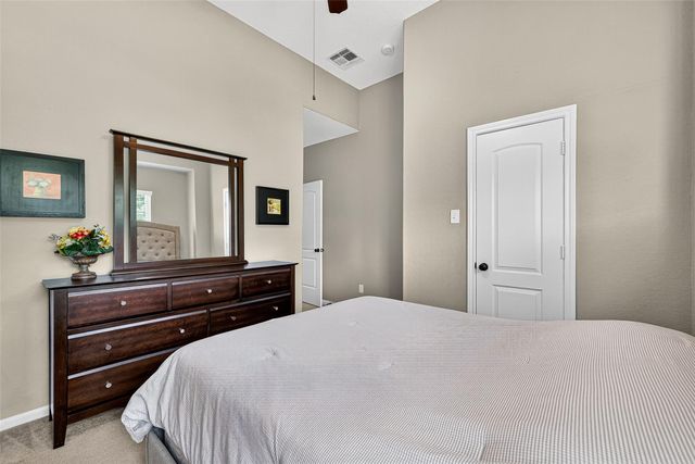 110 Cheswood Manor Drive, The Woodlands, TX 77382