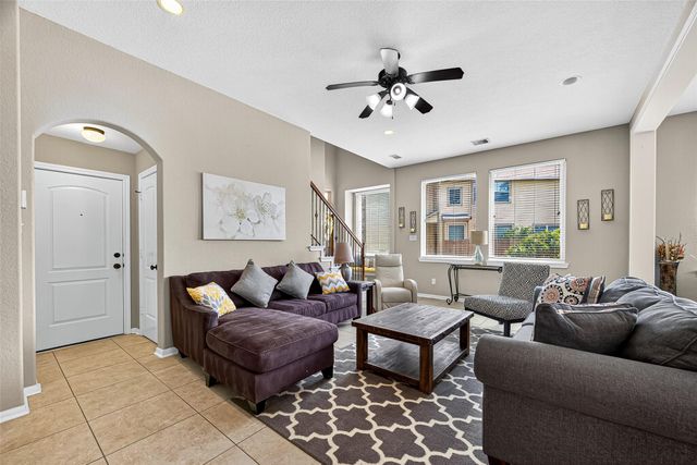 110 Cheswood Manor Drive, The Woodlands, TX 77382