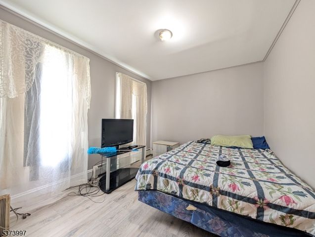 203 Lake St, Newark City, NJ 07104