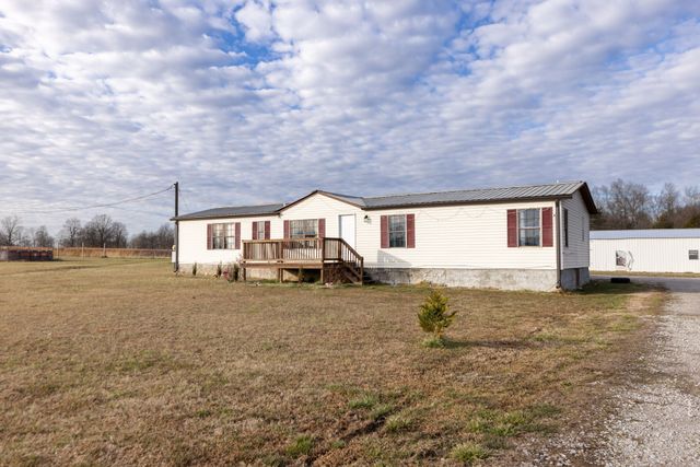 353 Helton Rd, Lewisburg, TN 37091