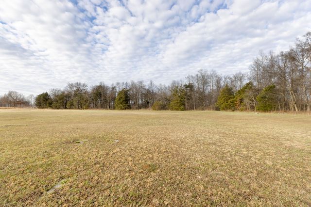 353 Helton Rd, Lewisburg, TN 37091