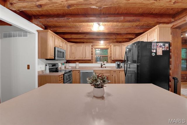 7 Wilderness Lane, Defiance, MO 63341