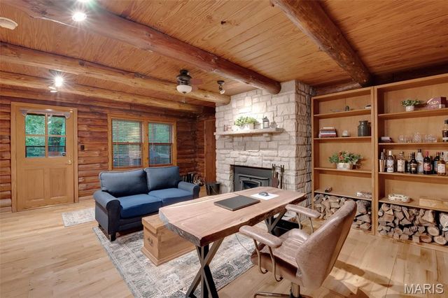7 Wilderness Lane, Defiance, MO 63341