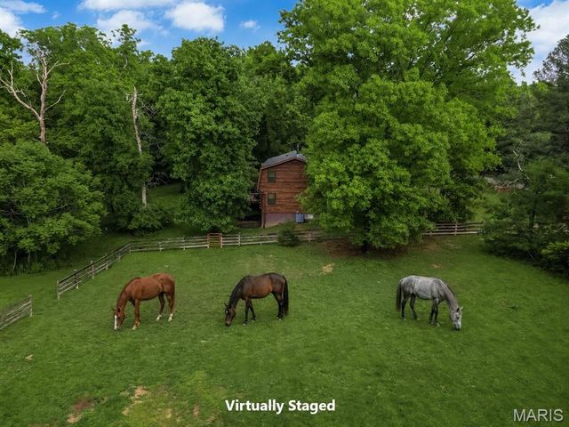 7 Wilderness Lane, Defiance, MO 63341