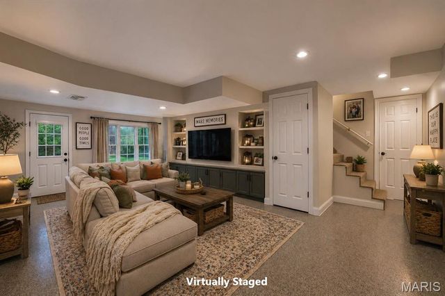 7 Wilderness Lane, Defiance, MO 63341