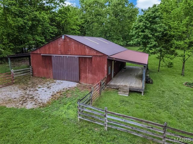7 Wilderness Lane, Defiance, MO 63341